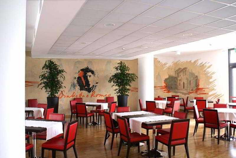 Airporthotel Verona Congress & Relax Dossobuono Ristorante foto
