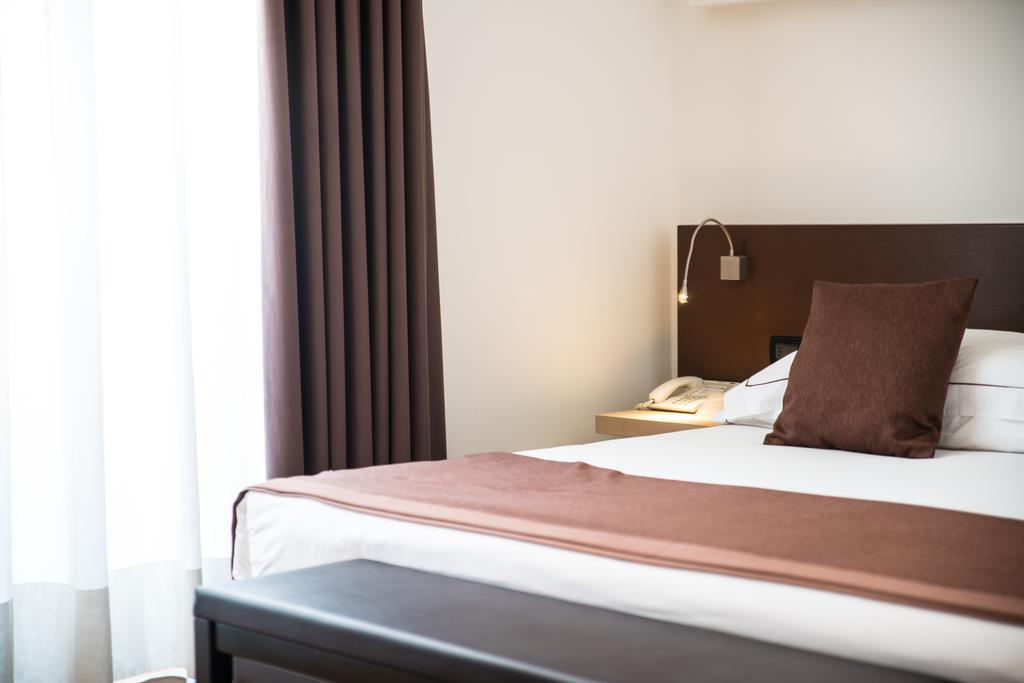 Airporthotel Verona Congress & Relax Dossobuono Esterno foto