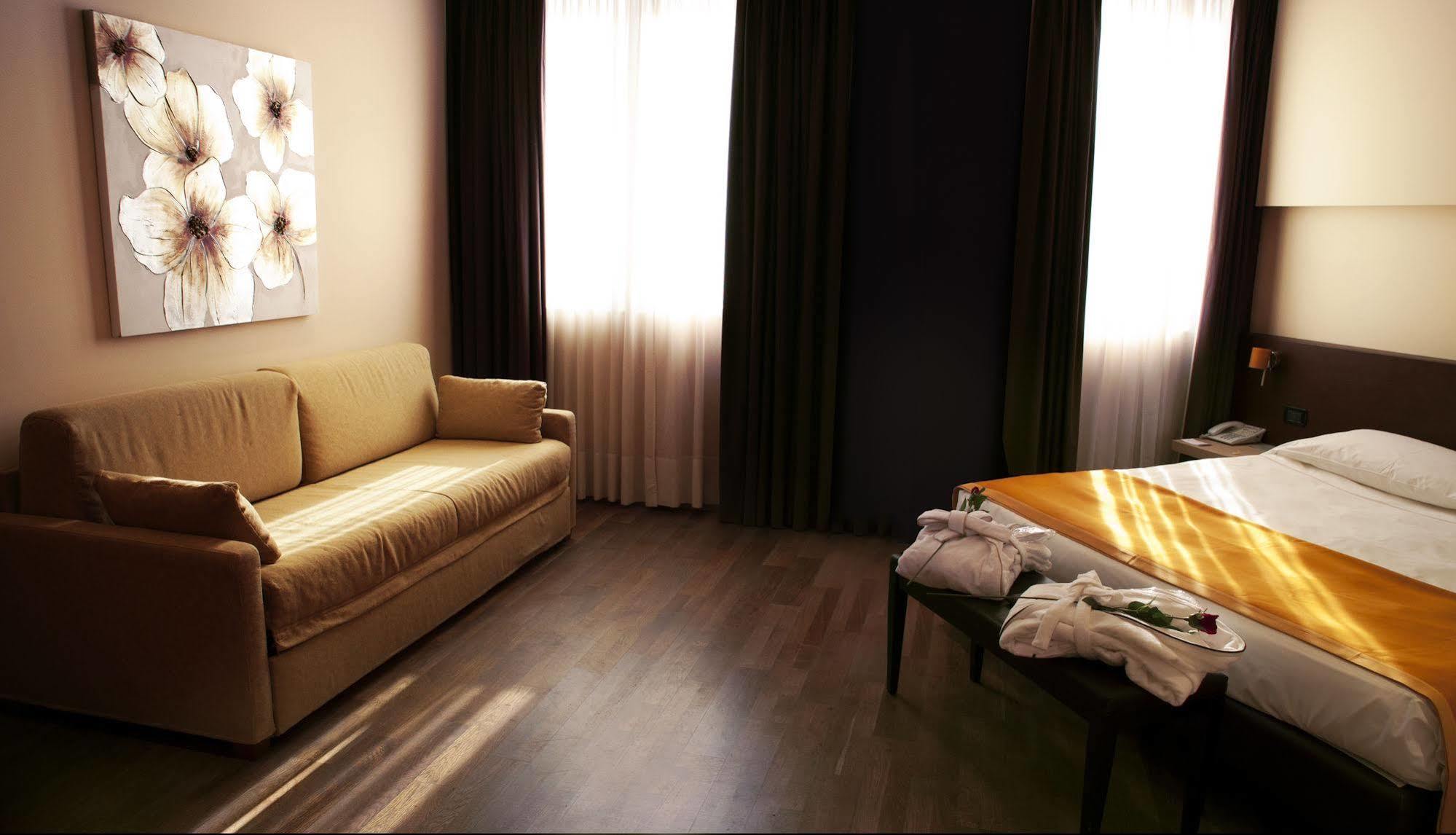Airporthotel Verona Congress & Relax Dossobuono Esterno foto